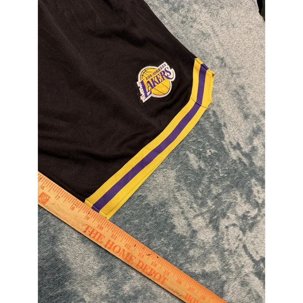 NBA Los Angeles Lakers LeBron James #23 Basketball Shorts XL Black Yellow
